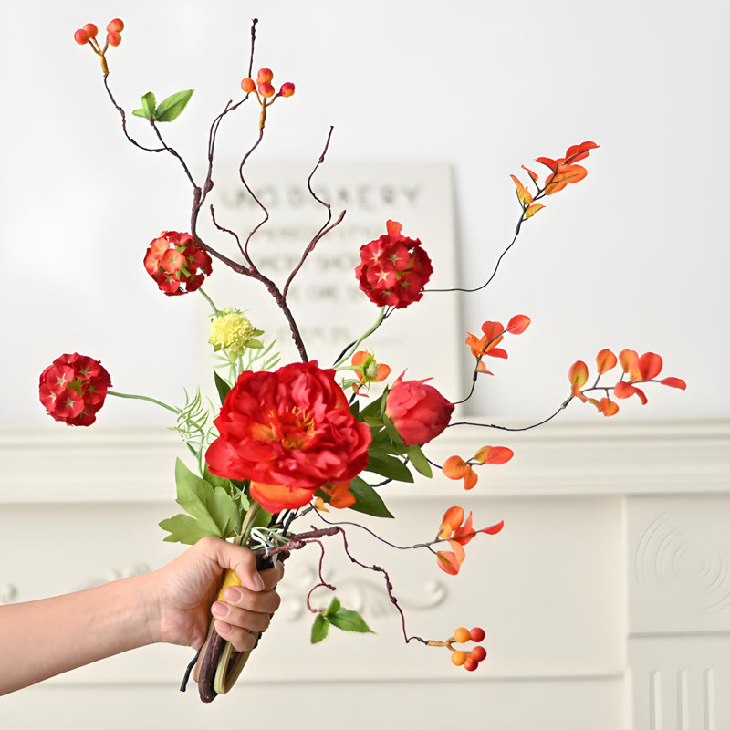 Ornements de fleurs simulées