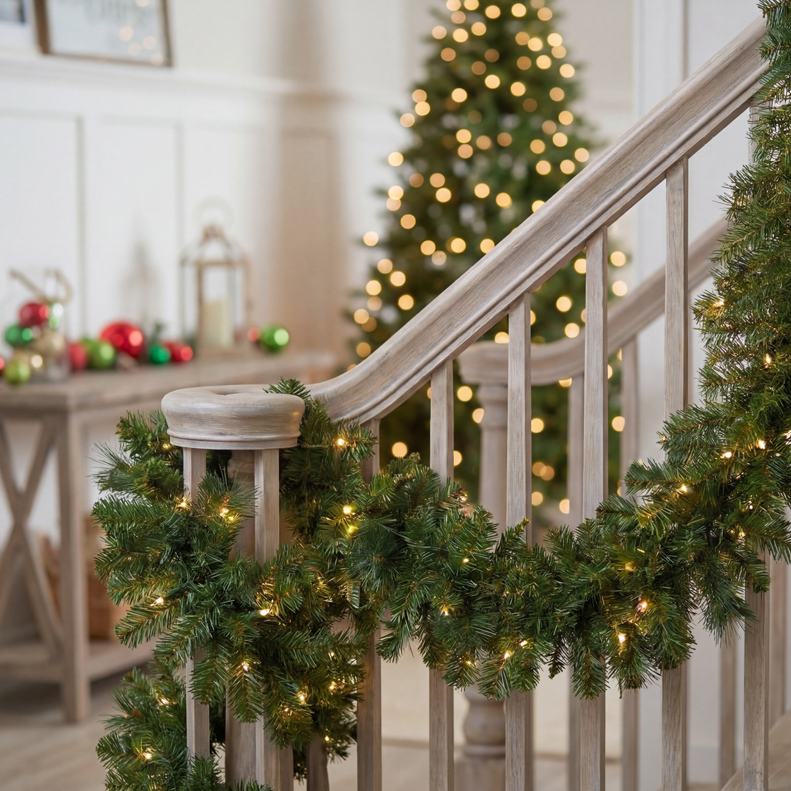 9' Pre-Lit Frasier Grande Garland