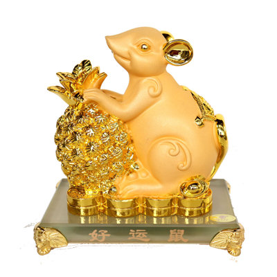 Figurine de rat chinois avec ananas