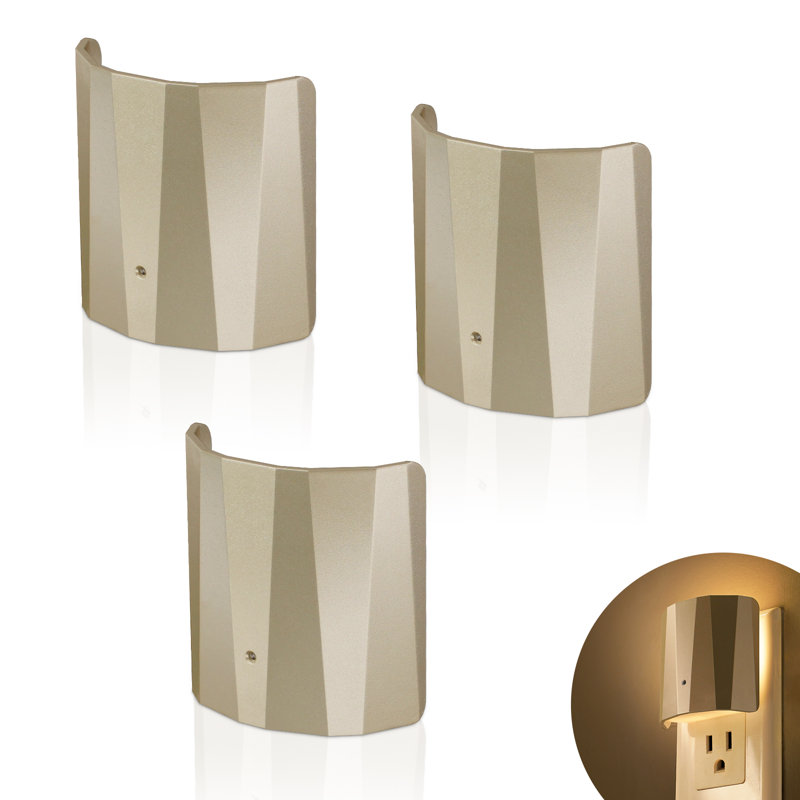 Dusk-to-Dawn Plug-in Night Light 3-Pack, Champagne