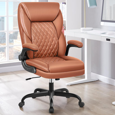 Chaise de bureau ergonomique en cuir Marama avec accoudoirs rabattables