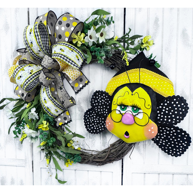 Grapevine Bumble Bee Wreath