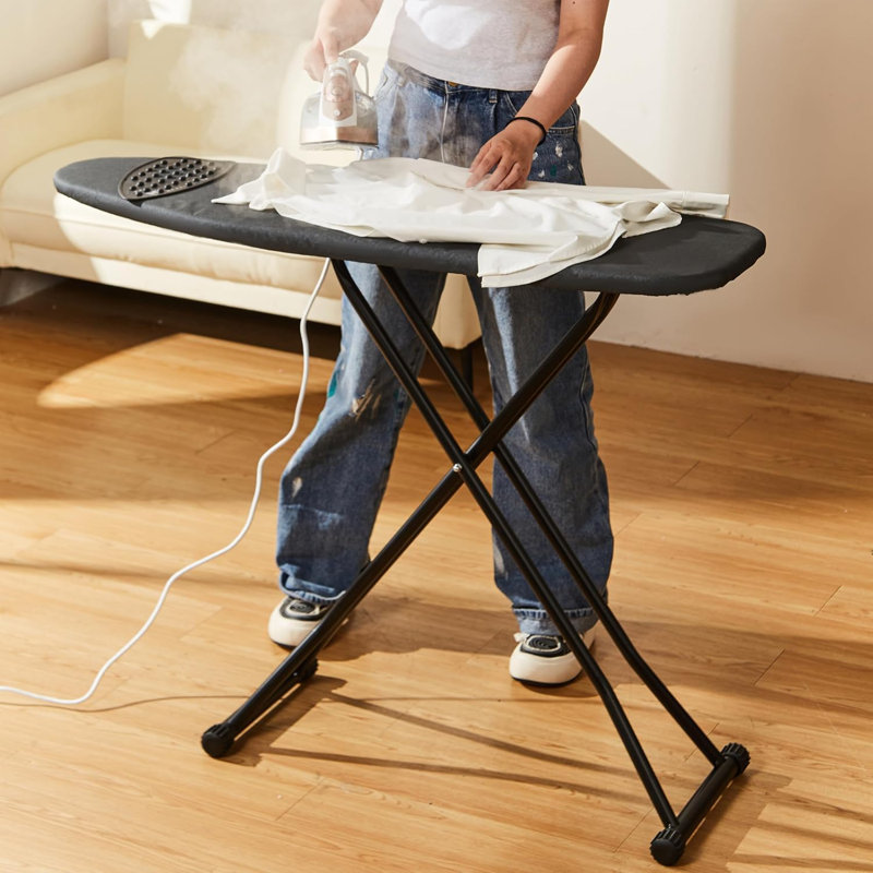 Planche à repasser pliable à hauteur réglable avec housse résistante à la chaleur
