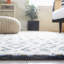 Tapis ivoire / bleu marine tissé à la main Burhardt-2093092867