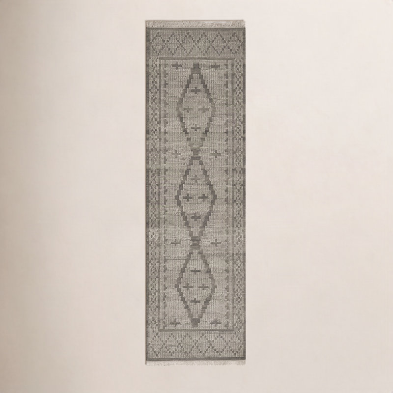 Messina Oriental Indoor Rug, Runner 2'3" x 8'