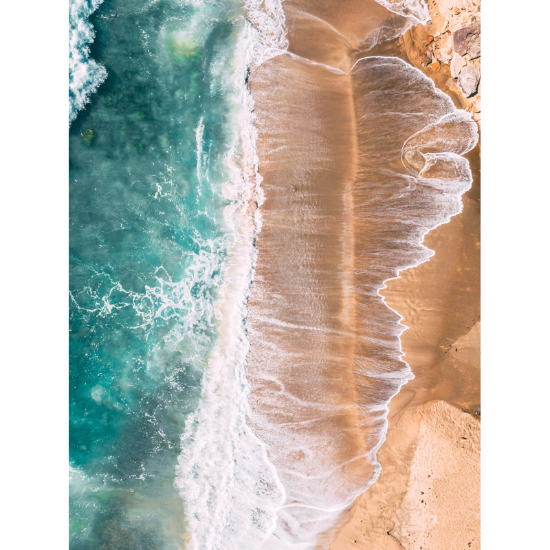 Long Beach isolée d'en haut, blanc, bleu, bleu sarcelle, rochers, H 24 po x l 16 po x P 1,5 po