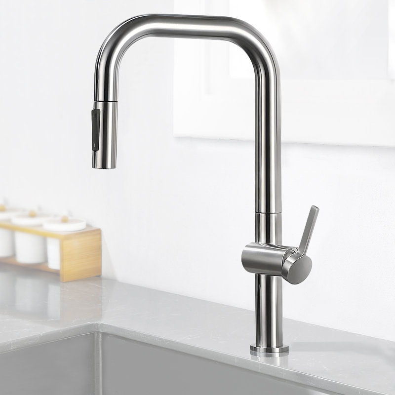 Robinet de cuisine 18 po à poignée simple avec bec pivotant sur 360 ° en nickel brossé