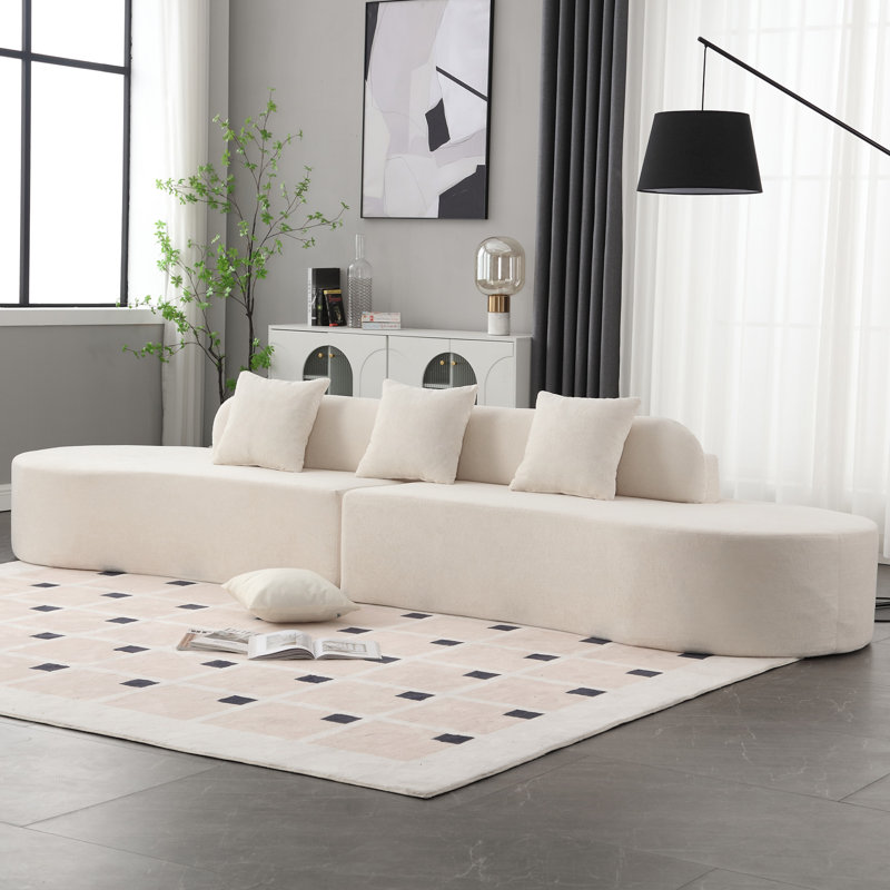 Canapé combiné incurvé moderne avec 3 coussins de 130,5 po Nova, Beige