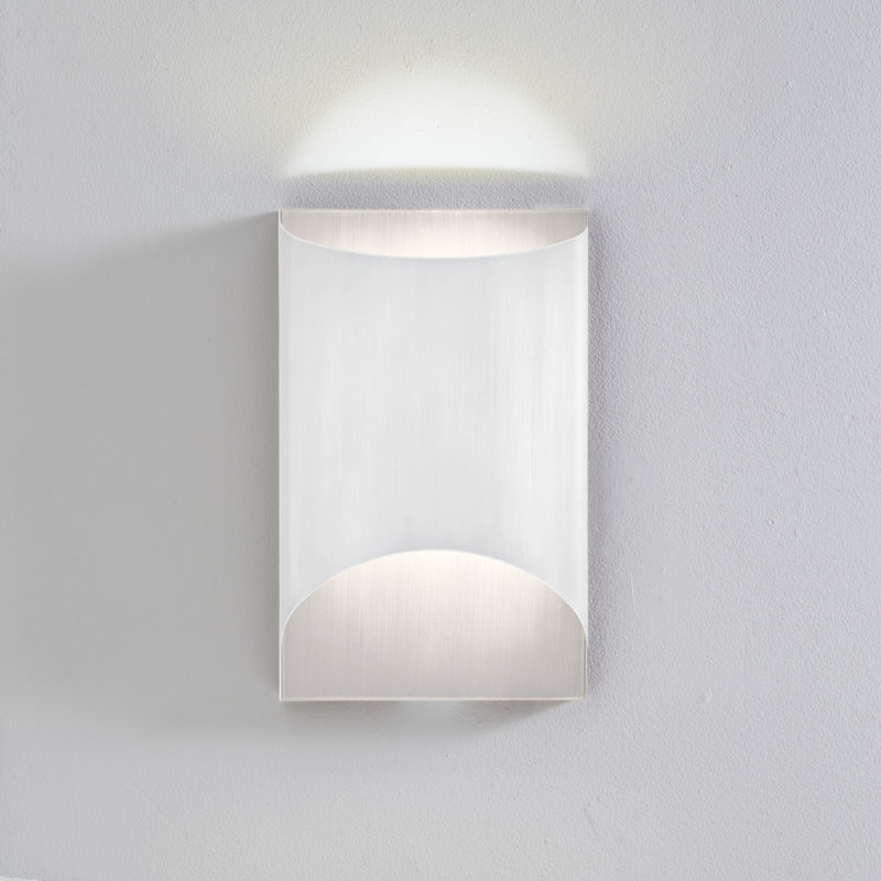 Aprile Fatty Wall, 15.7" H x 9.8" W x 3.2" D, Matt White
