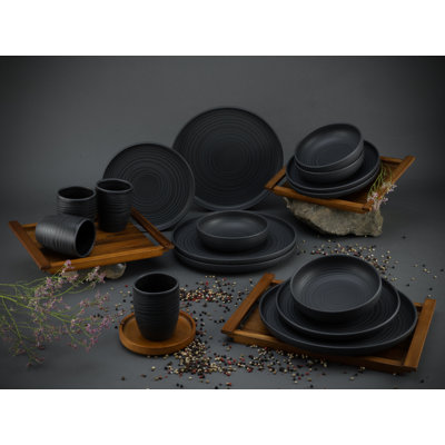 Uno 16 Piece Dinnerware Set, Service for 4