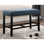 Banc en tissu bleu avec garniture cloutée et repose-pieds