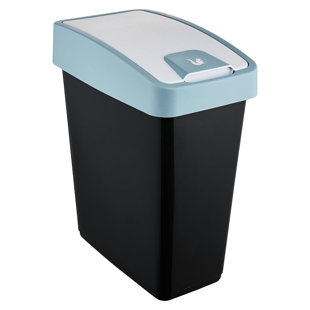 Keeeper waste bin with flip lid