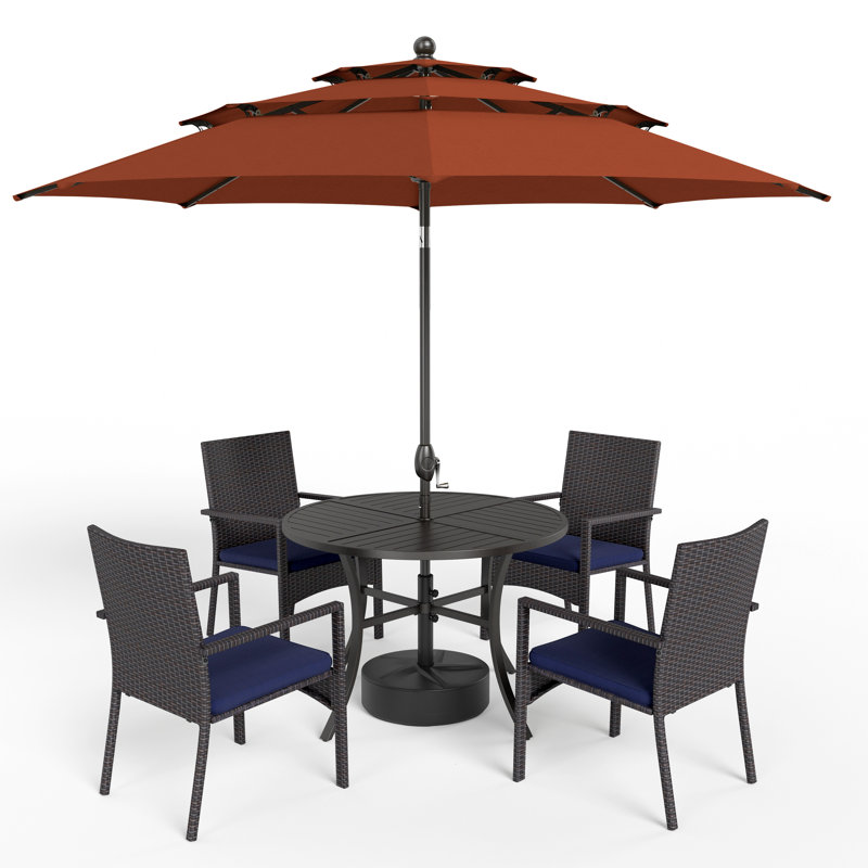 Ensemble de salle à manger de patio 6 pièces 4 fauteuils en rotin et table ronde en métal avec parasol, Orange