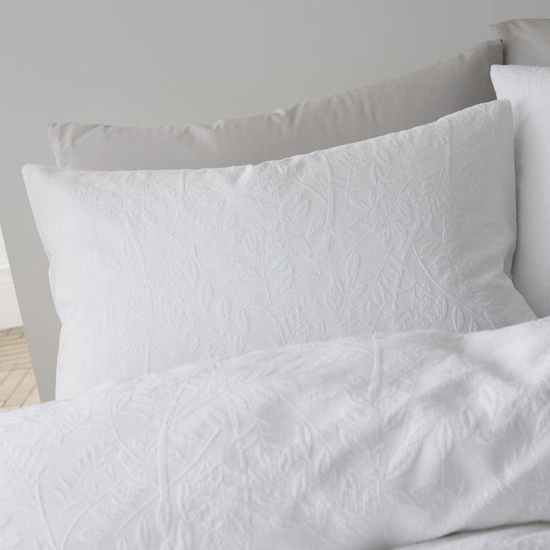 Matelassé Jacquard Leaves 200 Thread Count Cotton Duvet Cover Set with Pillowcases