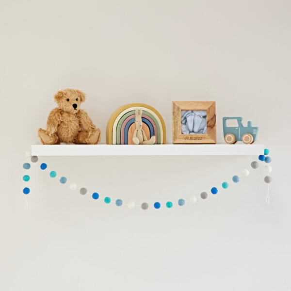 Garland, Blue/Teal/White, 5cm H x 130cm L x 5cm D