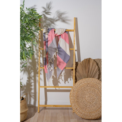 Luxueuse serviette de plage 100% coton Fouta, 39,4 po x 70,9 po | Doux et léger, 7,9 oz / pied carré | Idéal pour la plage, la piscine et le spa | Séchage rapide, entretien facile - lavage délicat à 104 ° F, séchage par culbutage à basse température