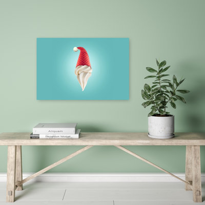 «Santa Hat Ice Cream», impression d'art surréel moderne et surréel