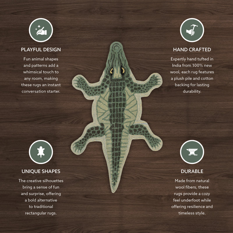 Harjo Crocodile Shaped Green Accent Rug, Novelty 3' x 5'