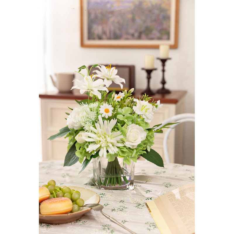 Arrangement floral rose, pivoine et lis