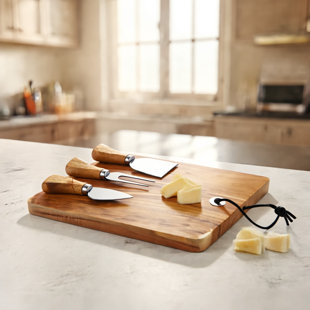 Maison Des Cadeaux Cheese Board