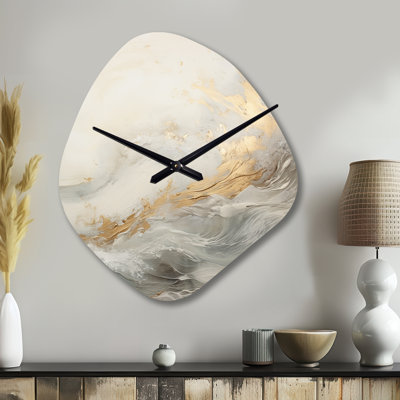Horloge murale asymétrique en métal Marei