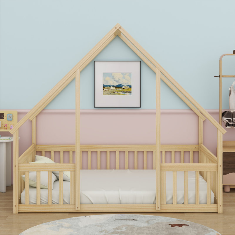 Lit de plancher en bois en forme de maison avec clôture, garde-corps, Naturel