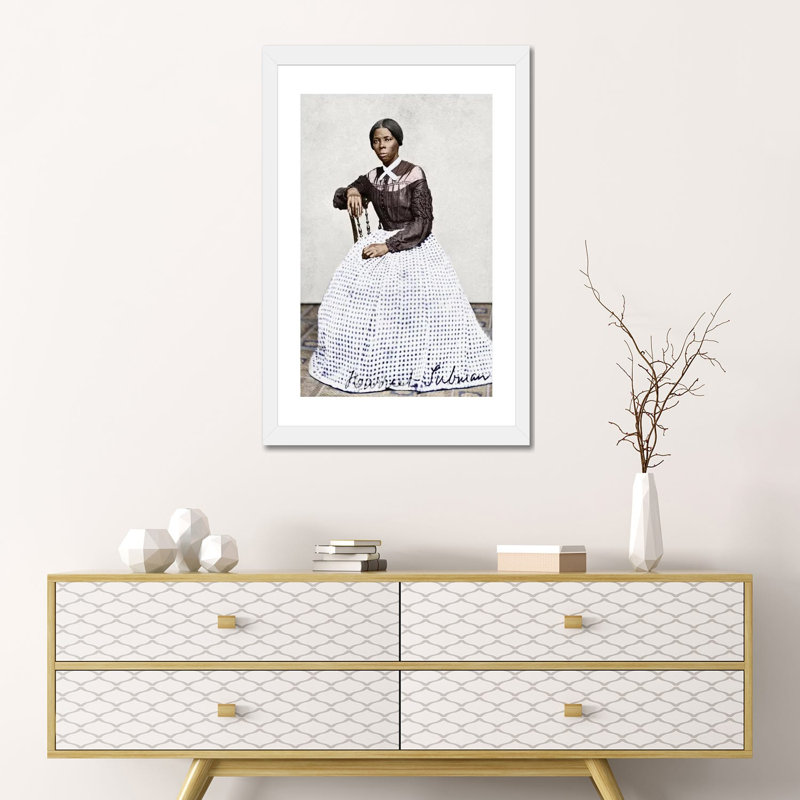 « Harriet Tubman (C1823-1913) » par Benjamin Powelson-impression, H 24 po x l 16 po x P 1 po, Papier encadré blanc, Blanc