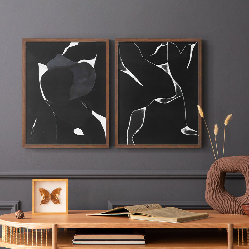 «Night Bloom I», reproduction encadrée de qualité supérieure - prête à être accrochée - aucun clou requis - aucun clou requis