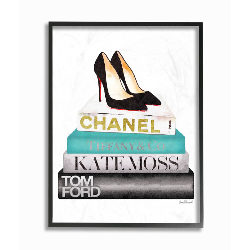 «Fashion Designer Shoes Bookstack Blue Black», impression, H 14 po x l 11 po, Giclée encadrée noir minuit