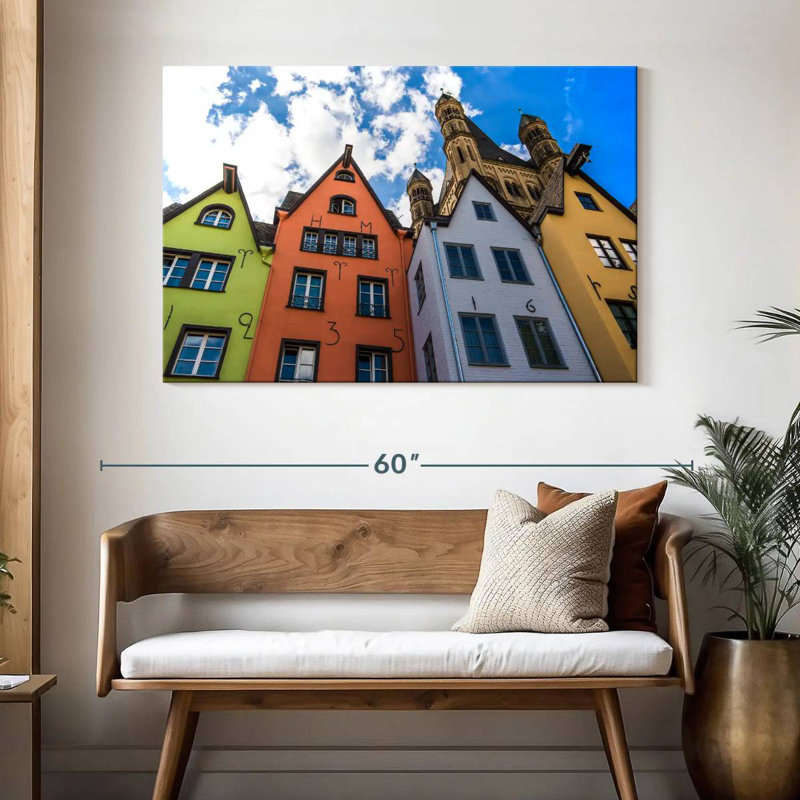 Cologne Townhouses, H 32 po x l 48 po