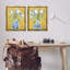 Ensemble de 2 vases de tulipes sur cadre flottant jaune, design par June Erica Vess-508753509-508753510