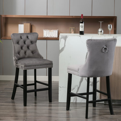 Élégantes chaises de bar à pieds en bois, revêtement en velours - 2 boutons gris avec pieds en bois massif, mousse haute élasticité, garniture, 2 pièces, gris
