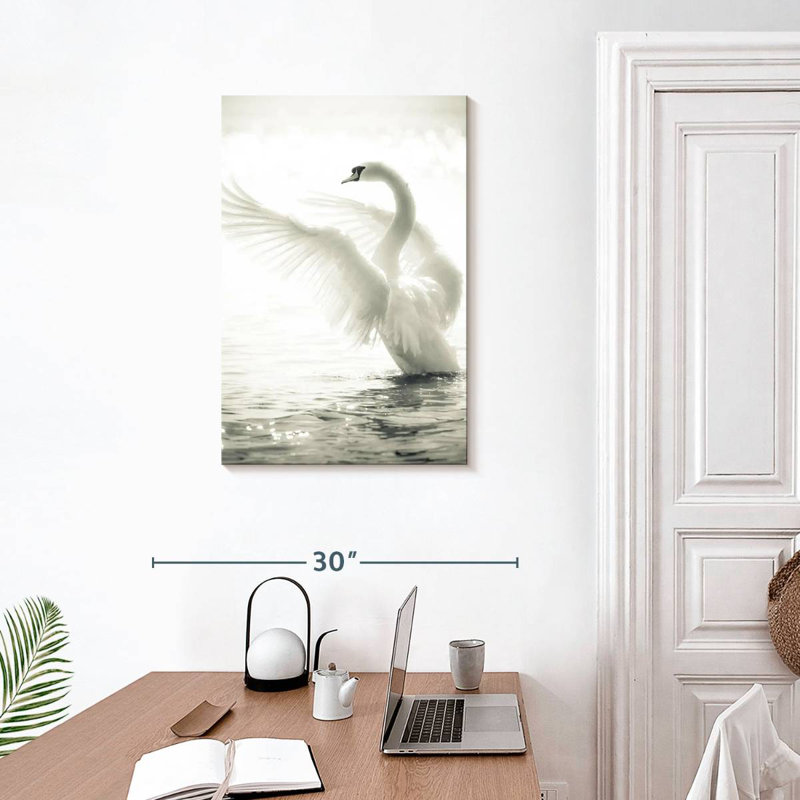 Gracieux cygne blanc, H 30 po x l 20 po