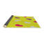 Tapis jaune tissé à la machine-238812916