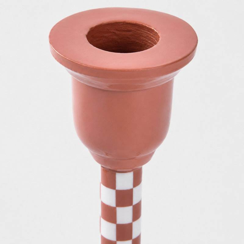 Porte-bougie effilé en aluminium peint à la main rose cendré, H 9,75 po x l 4,25 po x P 4,25 po