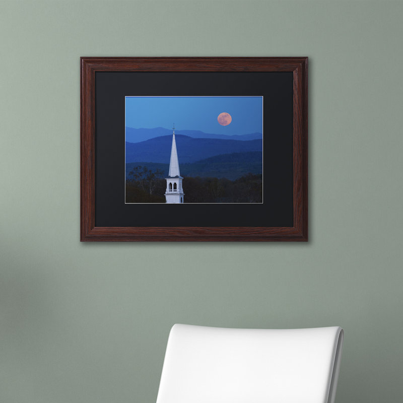Cliffton «Moon over Vermont», reproduction de photo sur toile encadrée, H 16 po x l 20 po, Noir, Toile avec cadre brun