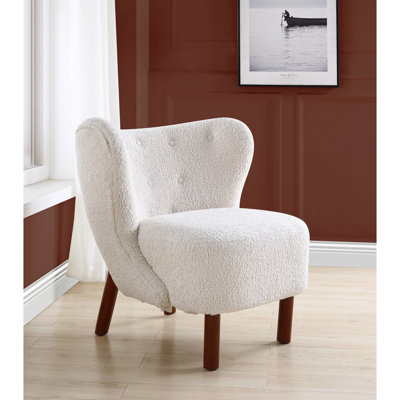 Élégante chaise blanche avec cadre de coussins de dossier moderne et confortable