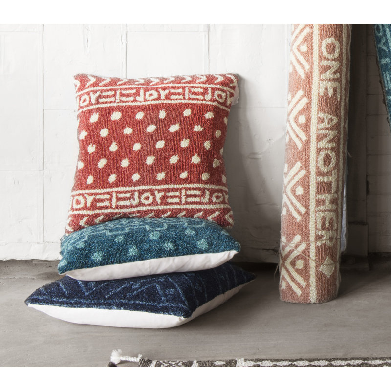 Indoor/Outdoor 22" Throw Pillow, Down/Feather