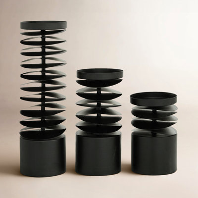 Mela 3-Piece Iron Candlestick Set