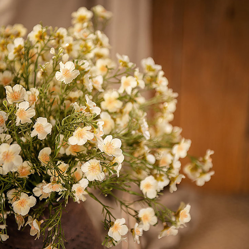 Set Of 4 Artificial Plush Chamomile Wedding Decoration Home And Dining Table Floral Ornaments Small Chrysanthemum Silky Flowers, B7
