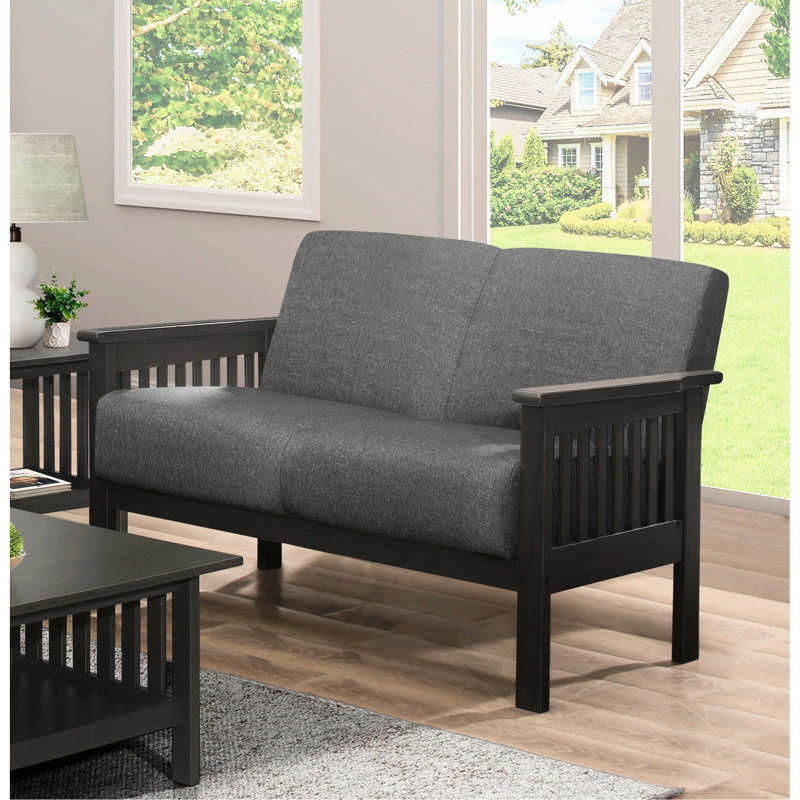En gris avec housse en tissu texturé et base de revêtement en bois d'hévéa massif