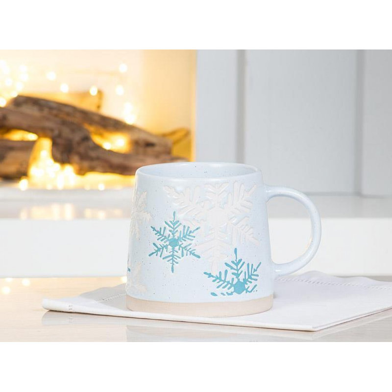 Wide Base Mug With Snowflakes