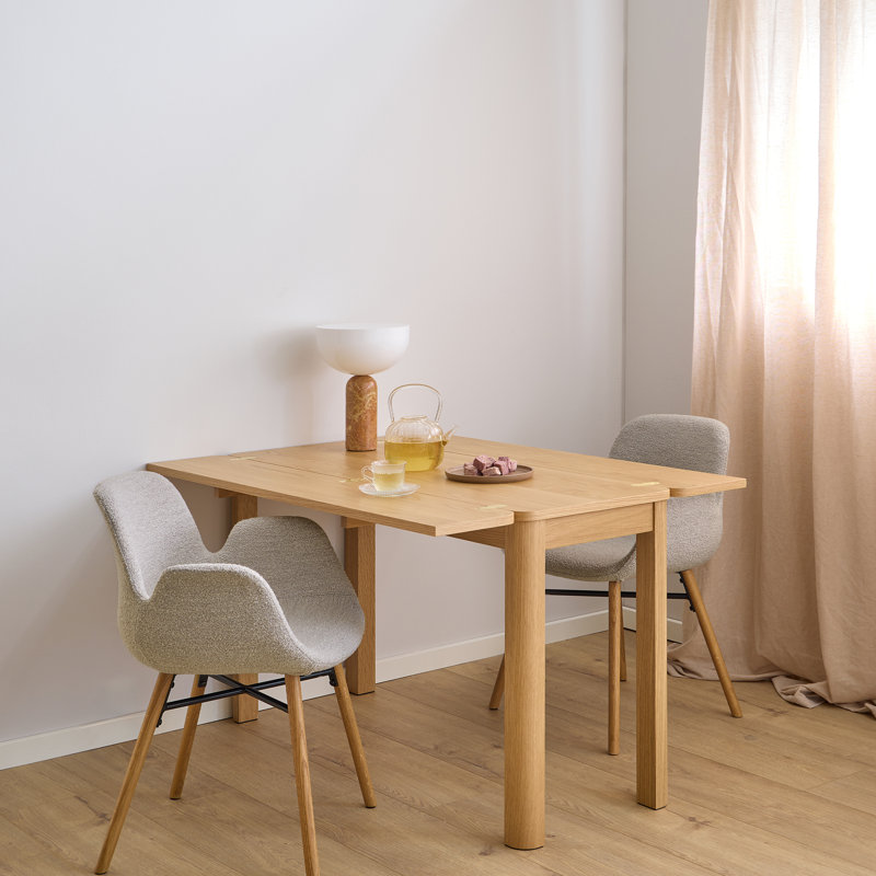 Southampton Extendable Dining Table
