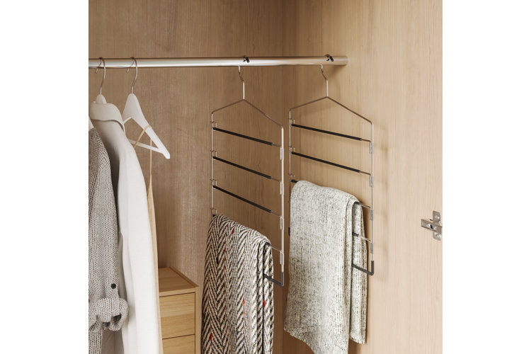 8 New ways to use clothes hangers to tidy up your home – SheKnows