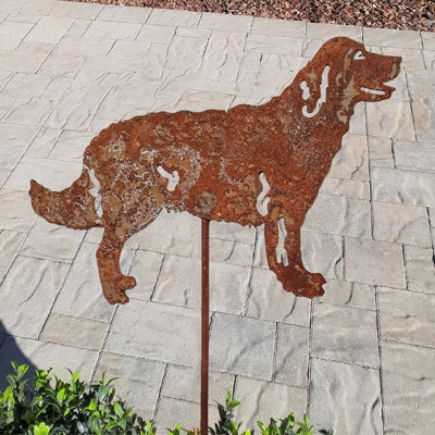 Cateline Dog Metal Garden Statue