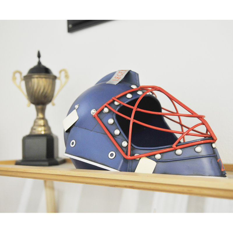 Sculpture de casque baseball Southborough