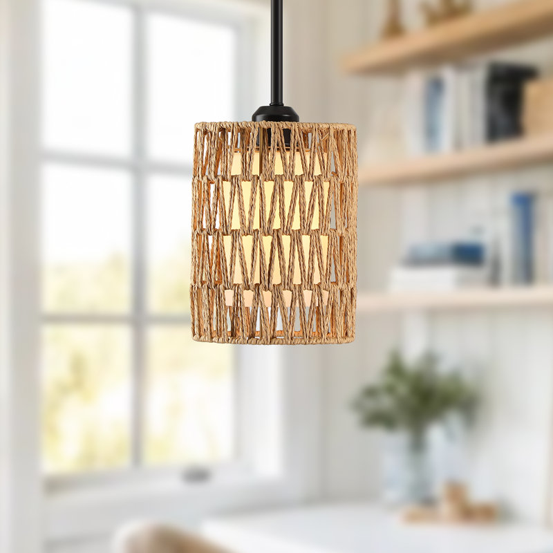 Luminaire suspendu 1 lumière de style bohémien à 1 lumière de 5,9 po avec abat-jour en rotin tissé à la main, luminaire suspendu noir pour îlot de cuisine, salle à manger, vestibule, pouvant être installé sur un toit incliné