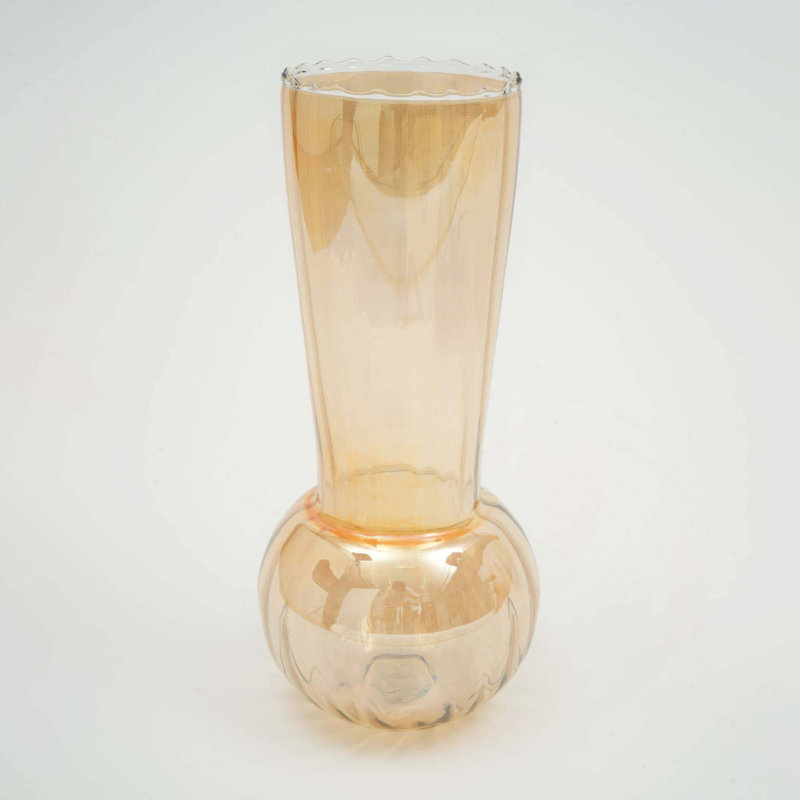 Vase tourbillon Whimsy, H 10 po x l 5,5 po x P 5,5 po