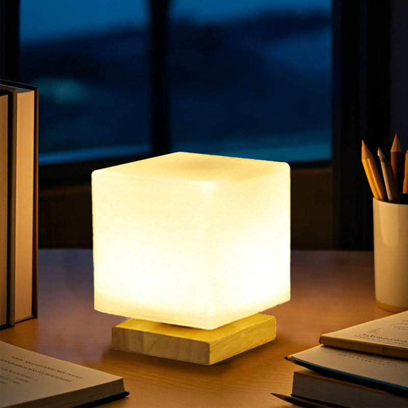 Lampe de table moderne en bois