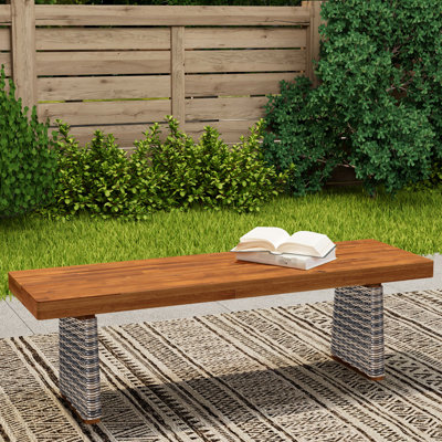 Banc d'extérieur en bois au fini gris et gris, idéal pour les réceptions sous le porche, fiable, résistant aux intempéries, avec panneau à lattes, pieds tissés avec balcons de détente à l'air frais